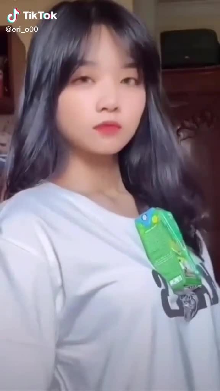 @P'May Sar 🤍🖤 の動画を#リミックス 真ん中乗らない🥺🥺🥺全然セーフじゃなかった🥺💦 #おすすめ #特濃