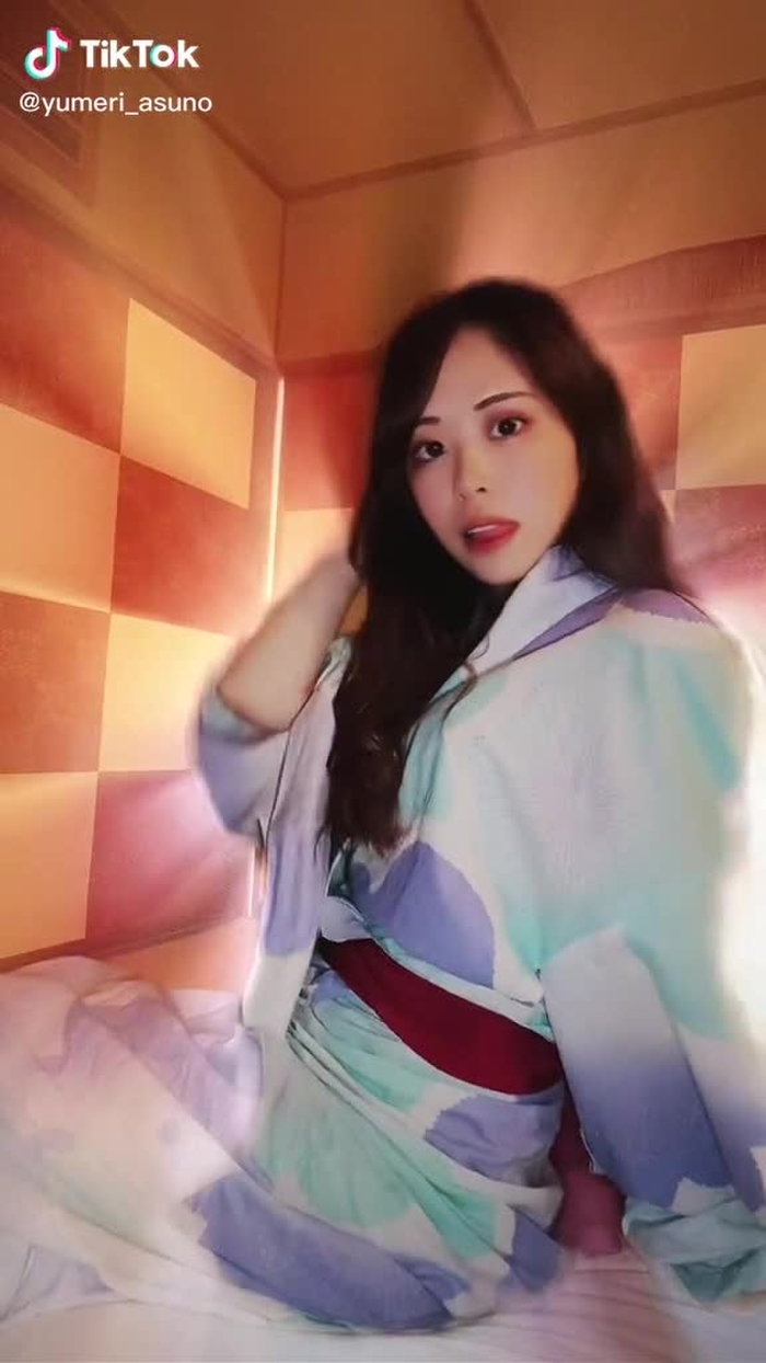 畳上はダンスホール👘　#浴衣 #浴衣女子 #グラビア