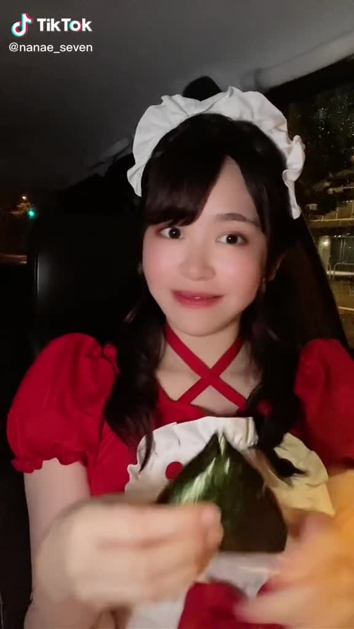 #おにぎり#ONIGIRI #tiktokグルメ王 #おにぎり君 #おにぎりダンス #おにぎりおばさん #おにぎり丸 #メイド服 #めいど #こすぷれ