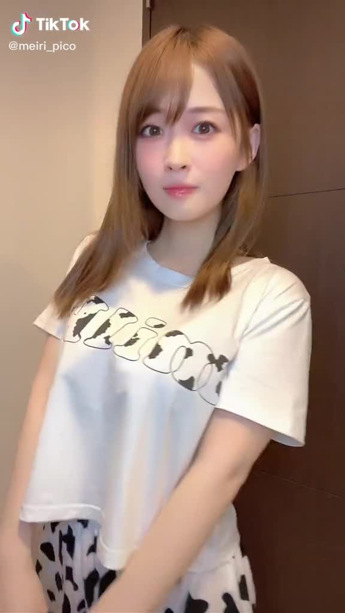 こないだバニーガール動画消されて二日間垢バンされてたから、怖くて怖くて← #ベルメイク #部屋着
