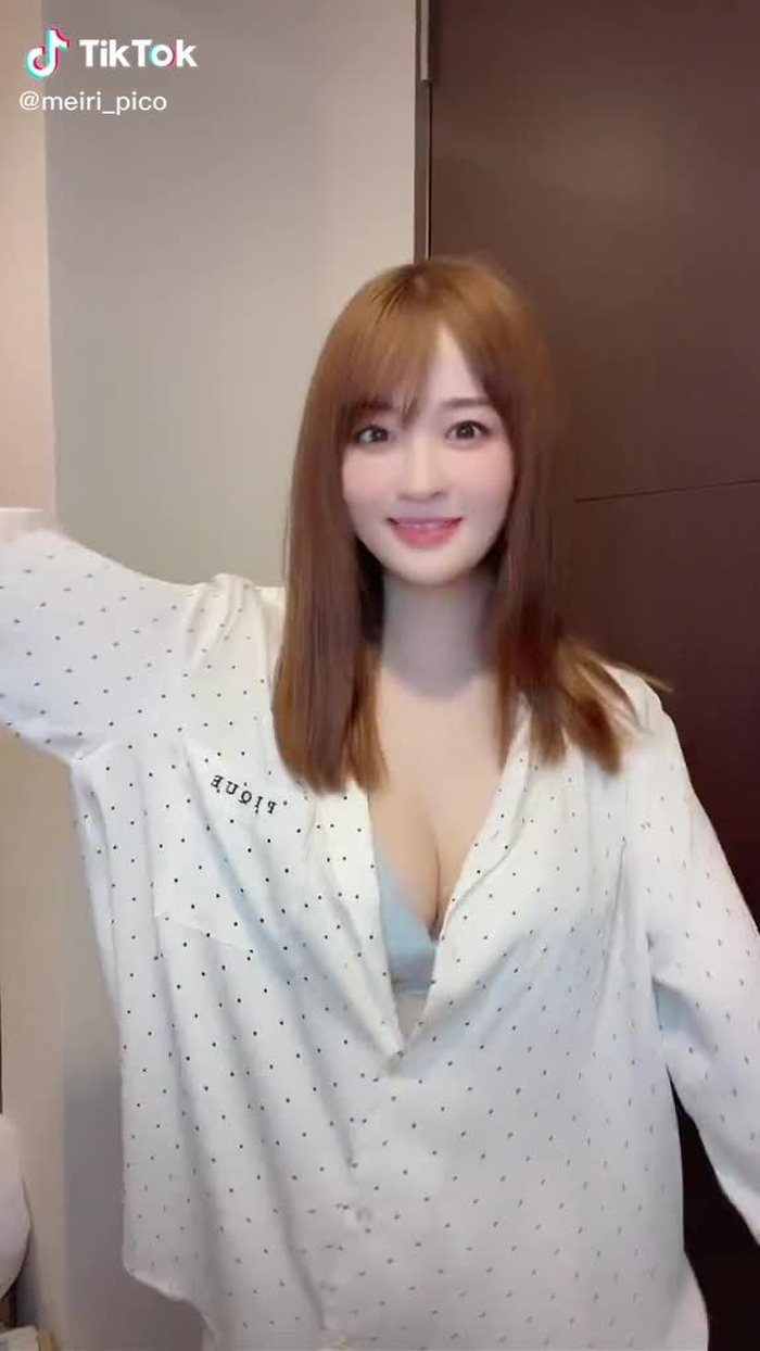 新しいの撮れてないので、とりあえず余り投稿🤣 #ベルメイク #パジャマで踊ってみた
