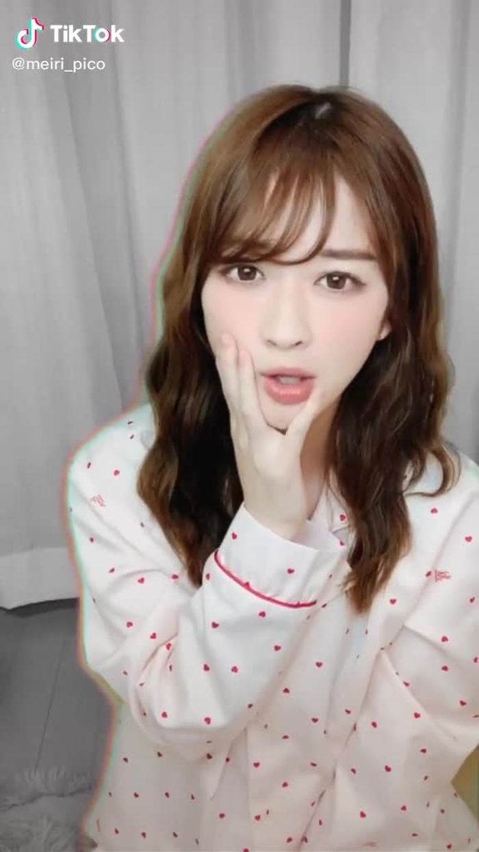 おはよ🍀だばだび、おっ？😴 #バブリーシェイク #パジャマ女子 #パジャマ姿で失礼します