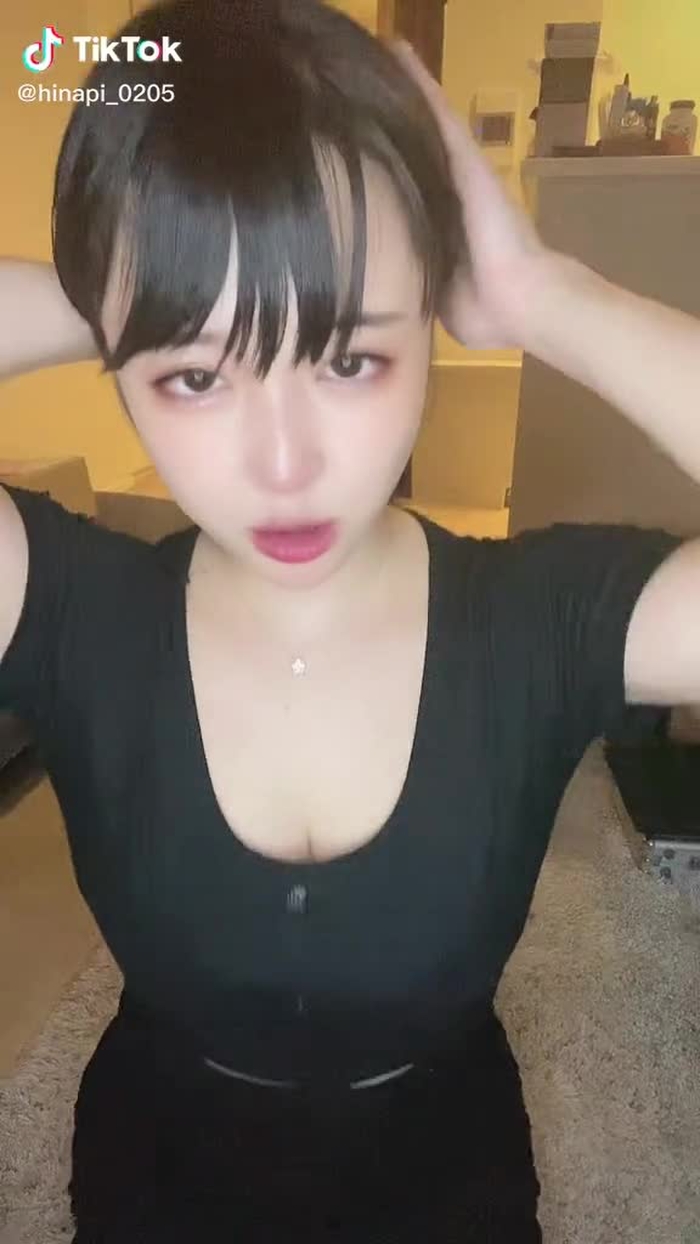 TikTok (ティックトック) で ひなみん🍑(21) (@hinamin_0529) の動画を見る 4