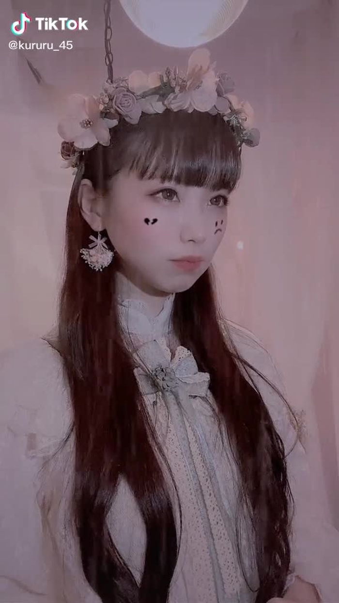 2020年ももうすぐ終わりだね。今年はtiktokでたくさんの方にフォローして頂けて、tiktokで知りましたって方がイベント来てくれて、とっても嬉しかったです。来年もよろしくね！