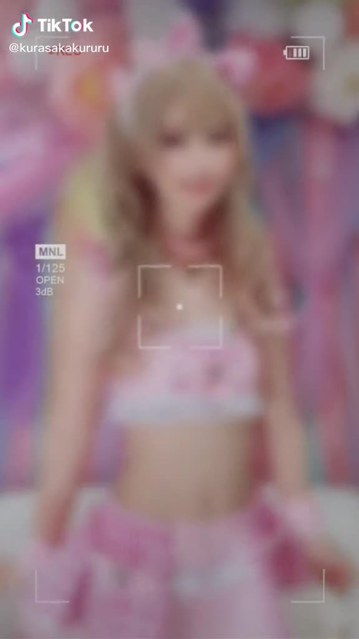#都営大江戸線の六本木駅で抱きしめて #踊ってみた　可愛い曲♡間違えてしまったけどせっかくなので載せる　振り付けちゃんと覚えてまたリベンジしたいな