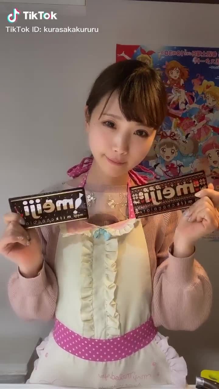 簡単でかわいい猫ちゃんのチョコ！クックパッドでみつけて作ってみたよ。今日のライブでファンの方に配ります💝