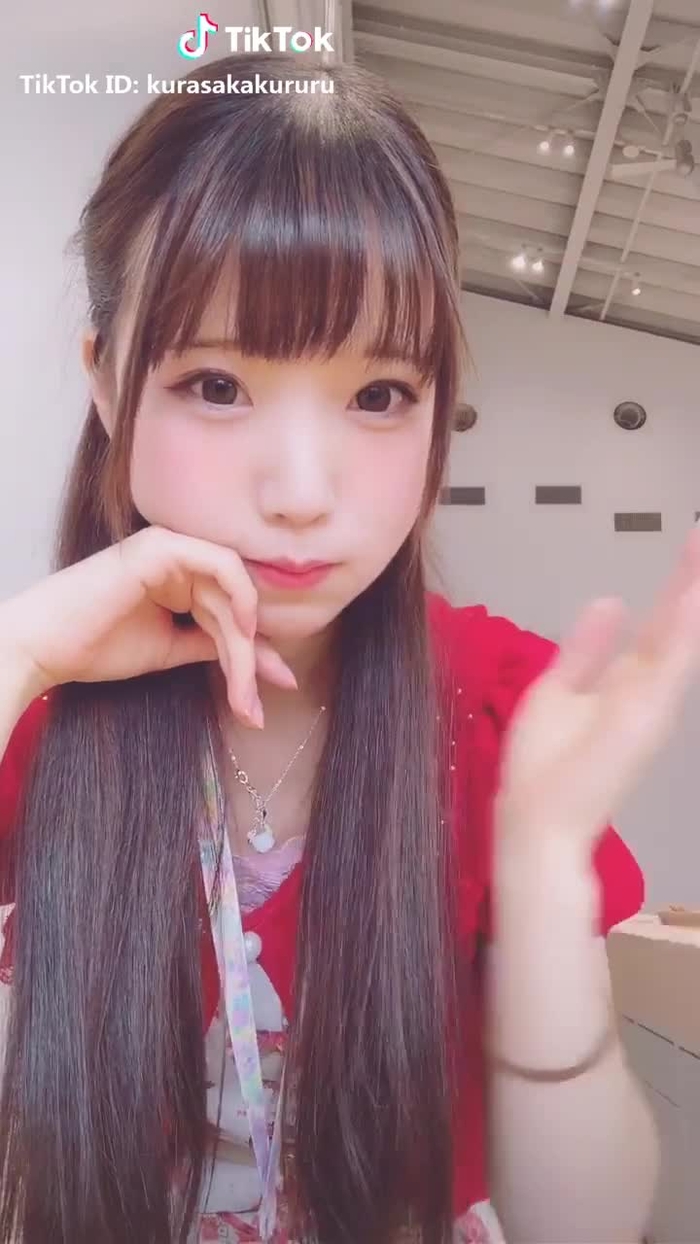 バニーガールの動画載せたんだけどセクシーが過ぎたみたいで消されてしまったよ🙄。今夜1:35〜2:05の『勇者ああああ』ED歌ってます！見てね！
