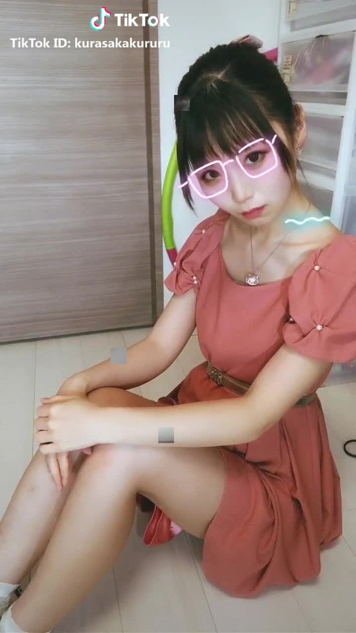 いくつかの動画を「友達のみ」に公開制限したよ🐥🌸お会いしたことがある方はフォローさせていただいてます🥰漏れてたら言ってね。 #ネオンダンス