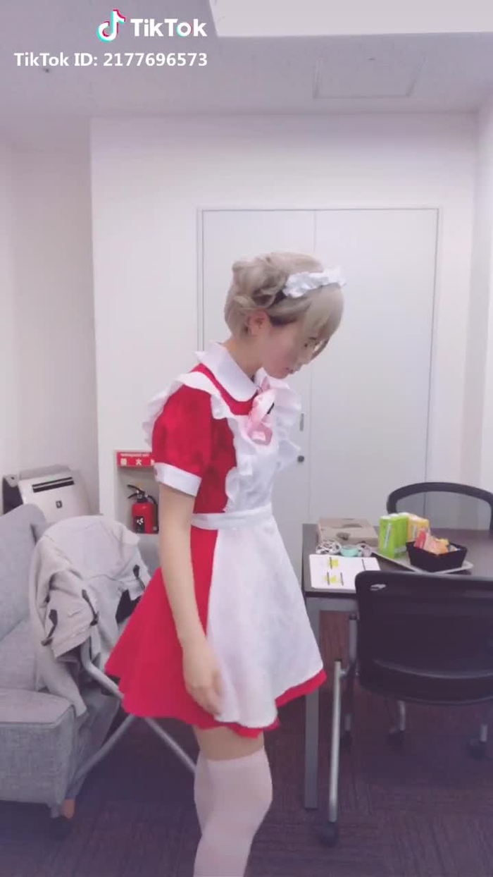 ワイキュー！の収録の日、楽屋でこっそり撮ったやつ。😂 #真顔 #ウマーベラス