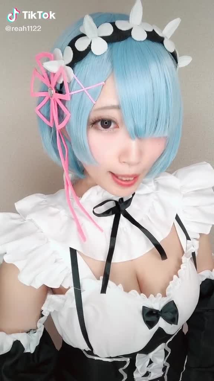 反転失礼します💦 上からver. #コスプレ #レム #本気出してみた