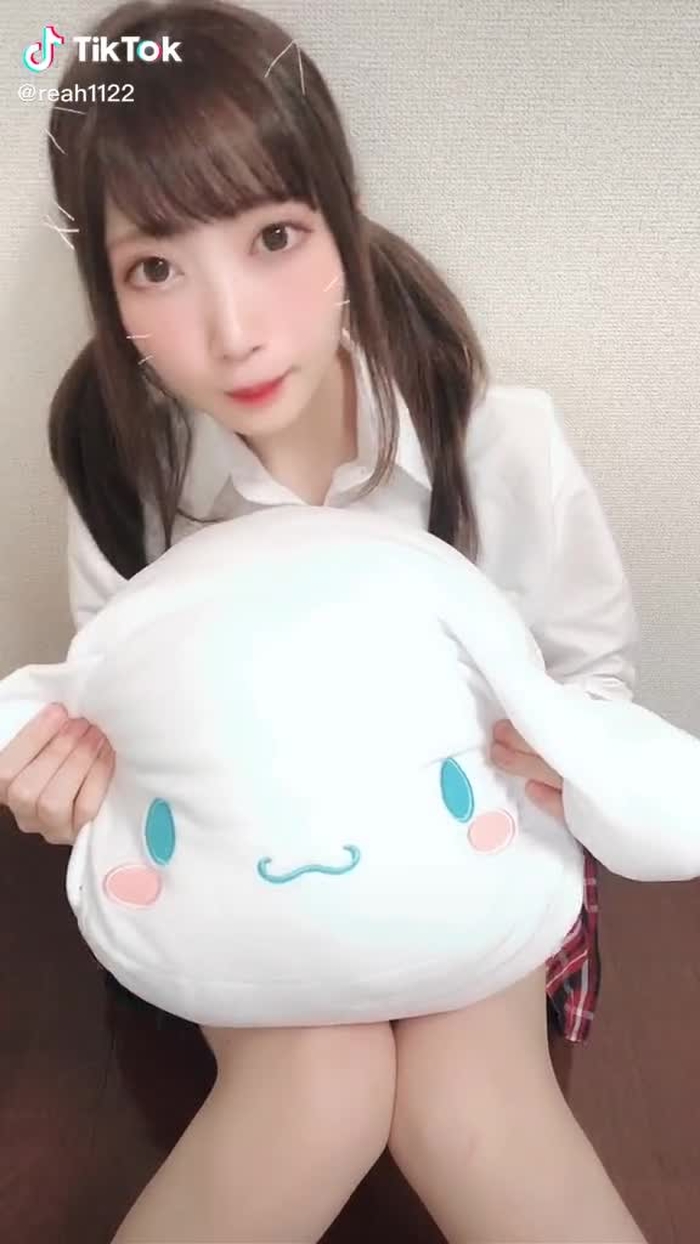 お兄ちゃんって呼べる少し年上の幼馴染に恋したい人生だった(なお私は長女) #おにいちゃん #おうちで過ごし隊 #みんなに見せたい動画 #流行りに乗ってみた #シナモン推し