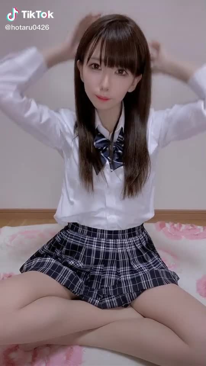 24歳無職ここにいるだけで調子がいいぞ#コスプレ#制服