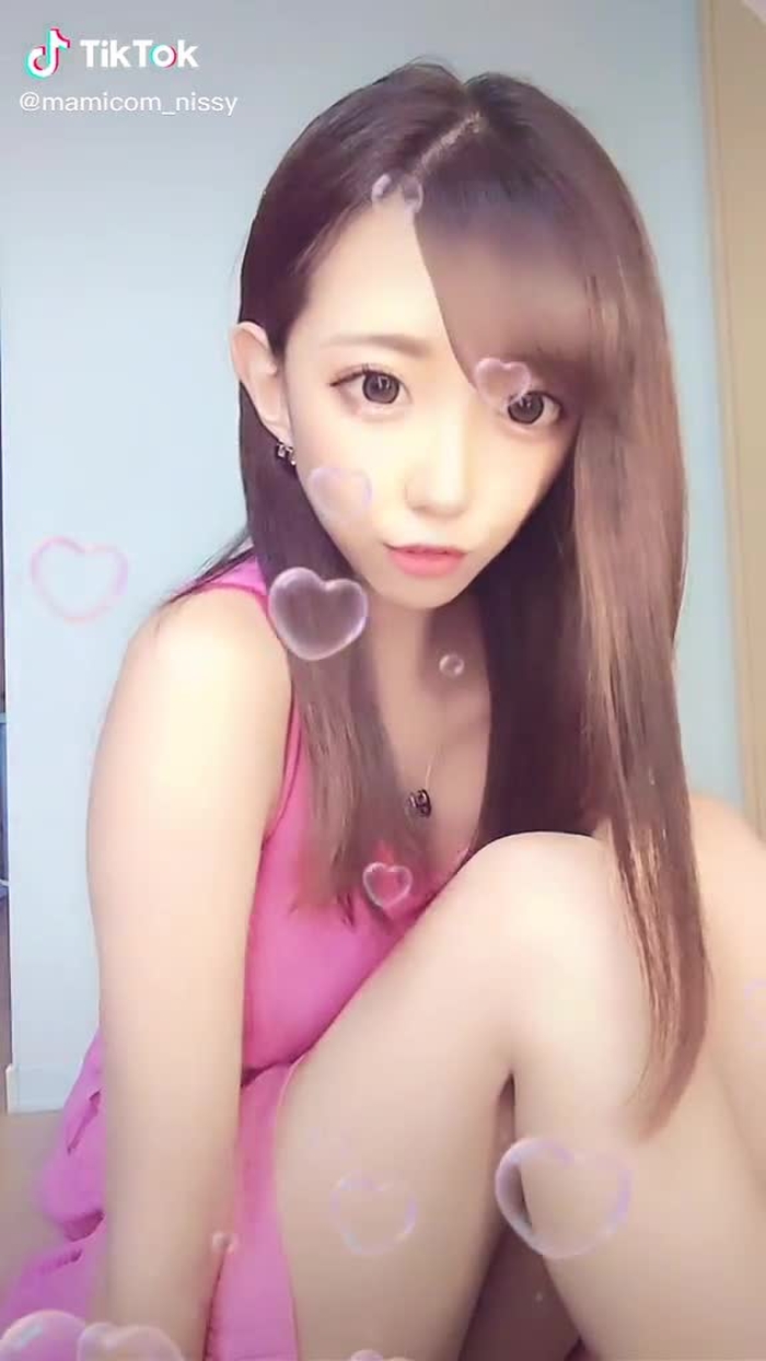 ホクロ丸見え🤪