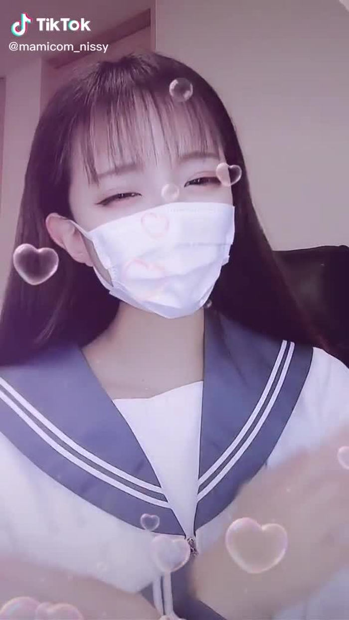 皆が似てるって言うから真似したら全然似てなかったよ！👿@renchan16sai ピチピチで可愛い🐻🍼おばさんが恥かいただけの動画