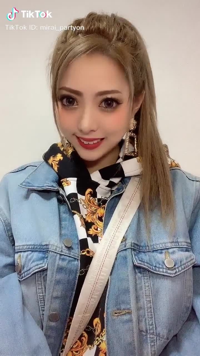 出勤前に急いで撮った( 笑 ) #tiktok感謝祭