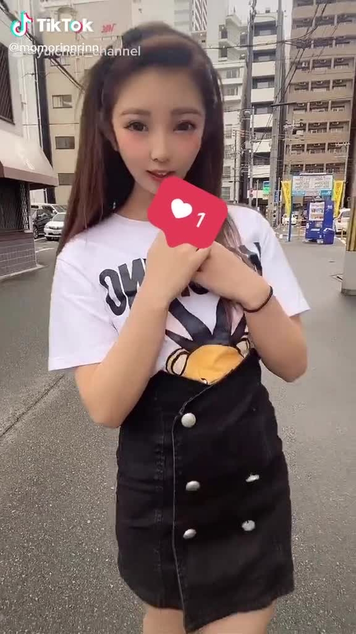 おはようだよ♡♡明日は水着でも着て撮ろうかなって思っている🥺予定だけど😩💓またお散歩して撮りたいな♡♡ほしい物リストで送ってくれたのも載せるよ♡昨日載せて消されたから撮り直す🥺💓うれししゅぎる神様🥺💓💓💓#あざとい女 #彼女目線#こんな彼女はどうですか？#彼女とデート#