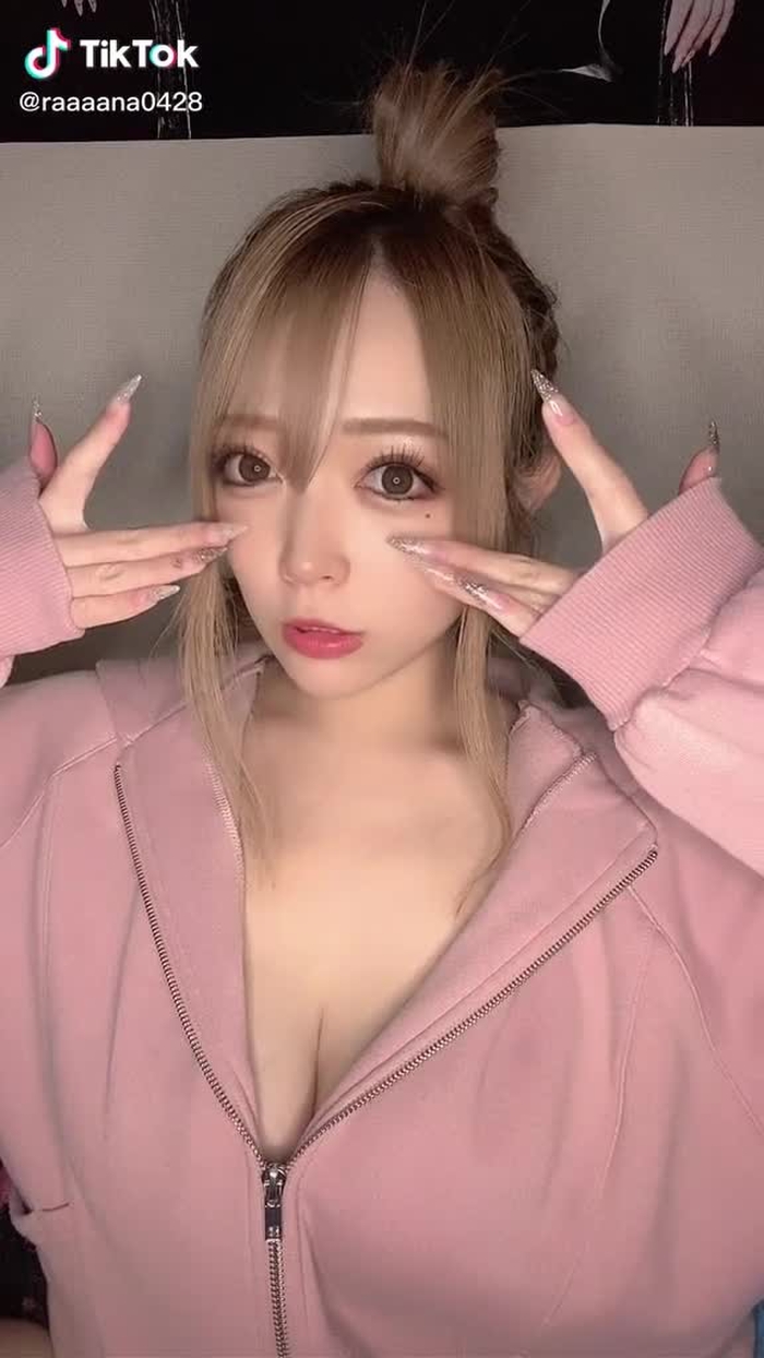 Q.チャック下ろした先はどうなってるでしょう。