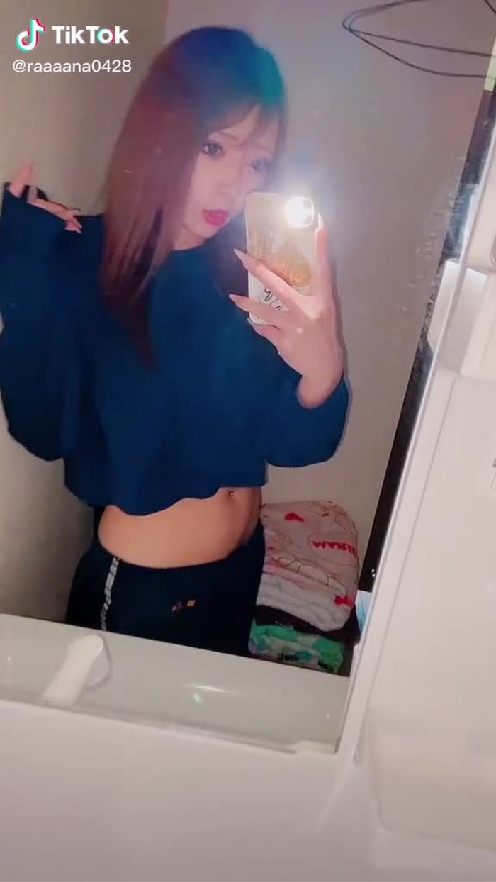 変身👈 3