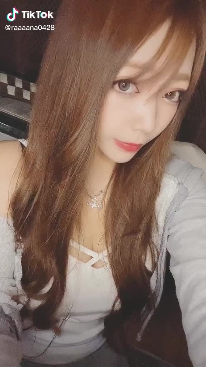 髪くらいほうがいい？明るいほう？😟他のもみコメントくださいっ#すすきの #ニュークラブ #いいね