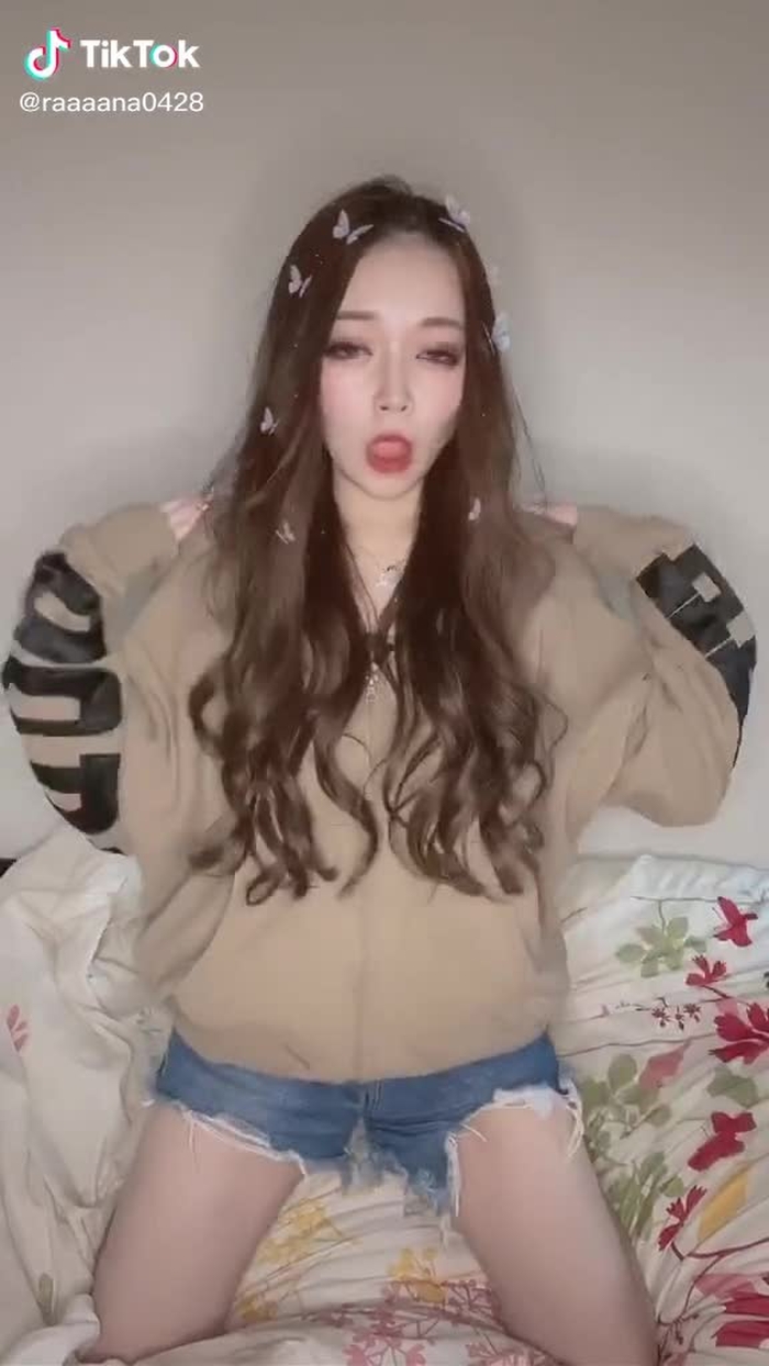 #変身女王