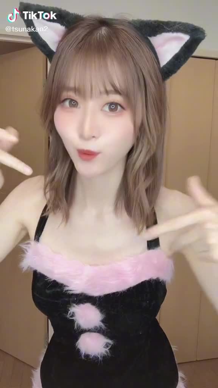 猫ちゃんだよーฅ•ω•ฅ 昨日のダンスちょっと間違えてたね（笑）💖リンクコピーよろしくお願いイタシマスル😇#japanese #fitness #ツナ缶 #ふつうの彼女