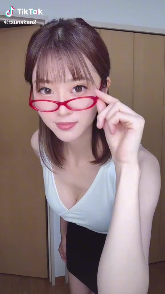 めがーね女子#asiangirl #fitness