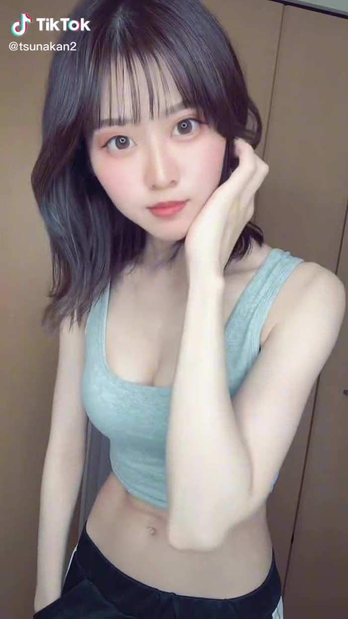 クール系に見せかけてめちゃくちゃ明るい女（笑）#asiangirl #あまでーら #筋トレ女子