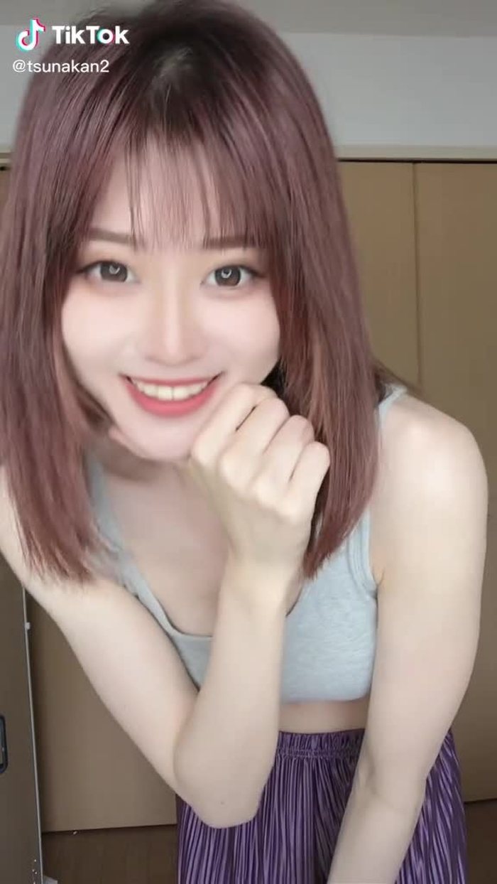 めっさ寝起きです 実は。#筋トレ女子 #asiangirl #腰フリダンス