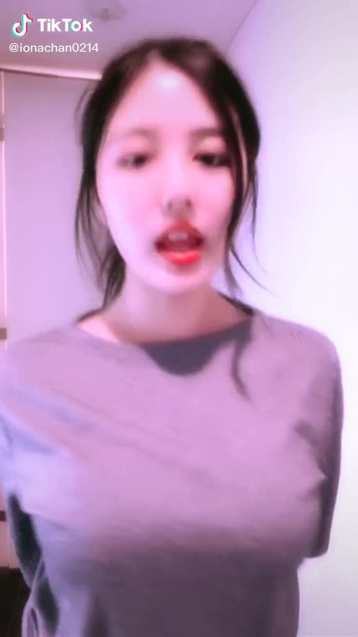 みんなは鼻でいいね押せた？#デュエットチャレンジ #tiktok夏祭り