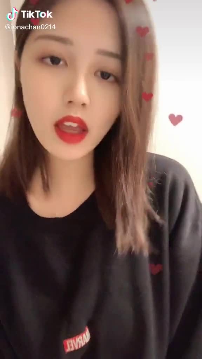 恥ずかしいから控えめだよ👅　　#ウィンク#おすすめのりたい #おうちで過ごし隊 #運営さん大好き