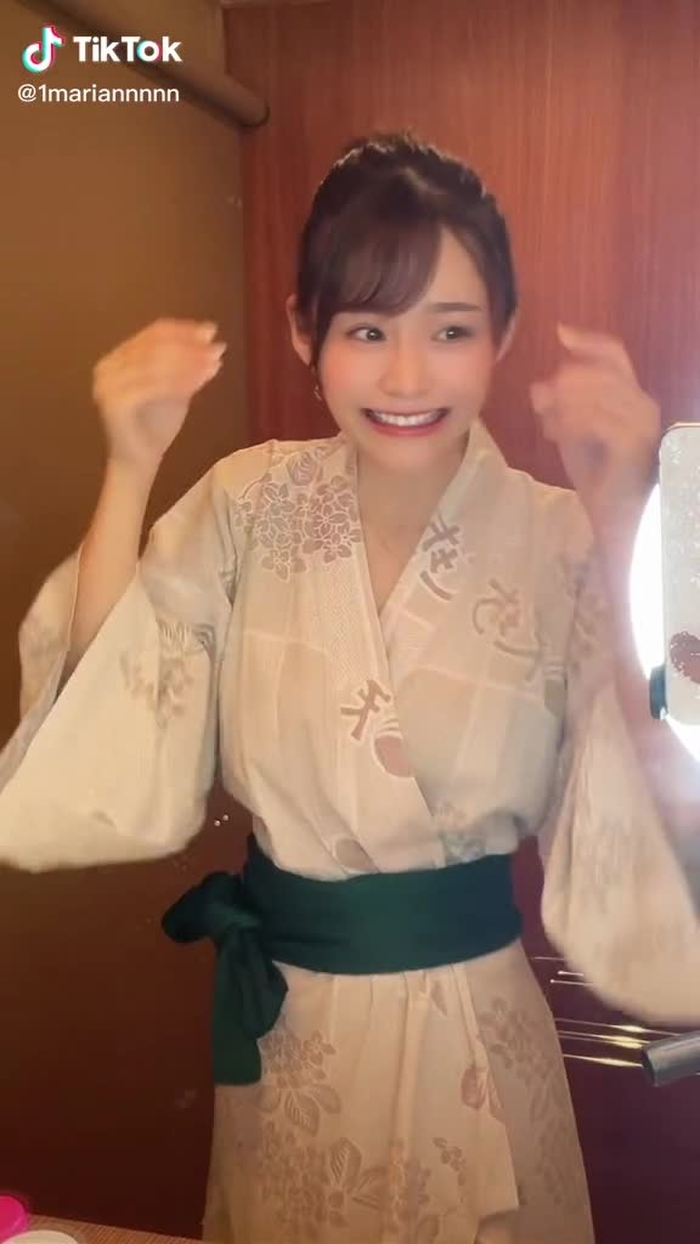 TikTok (ティックトック) で ぽぽちゃん🐰🌙 (@1mariannnnn) の動画を見る 2