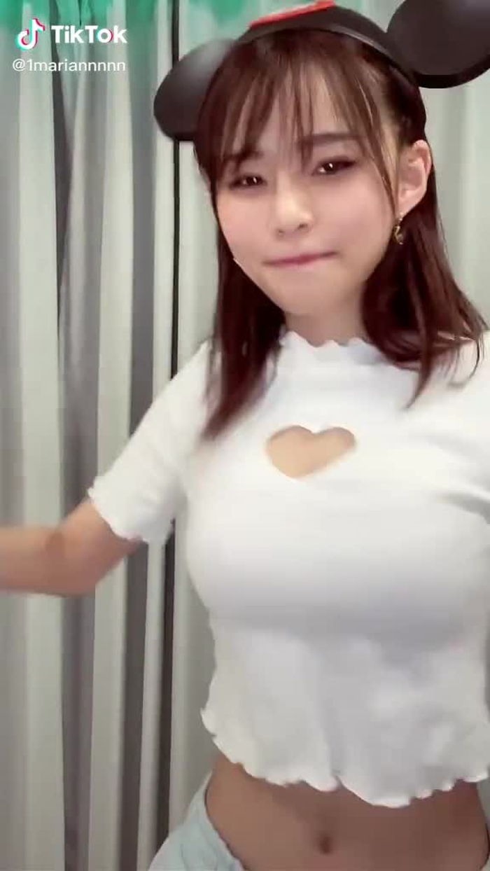 TikTok (ティックトック) で ぽぽちゃん🐰🌙 (@1mariannnnn) の動画を見る 11