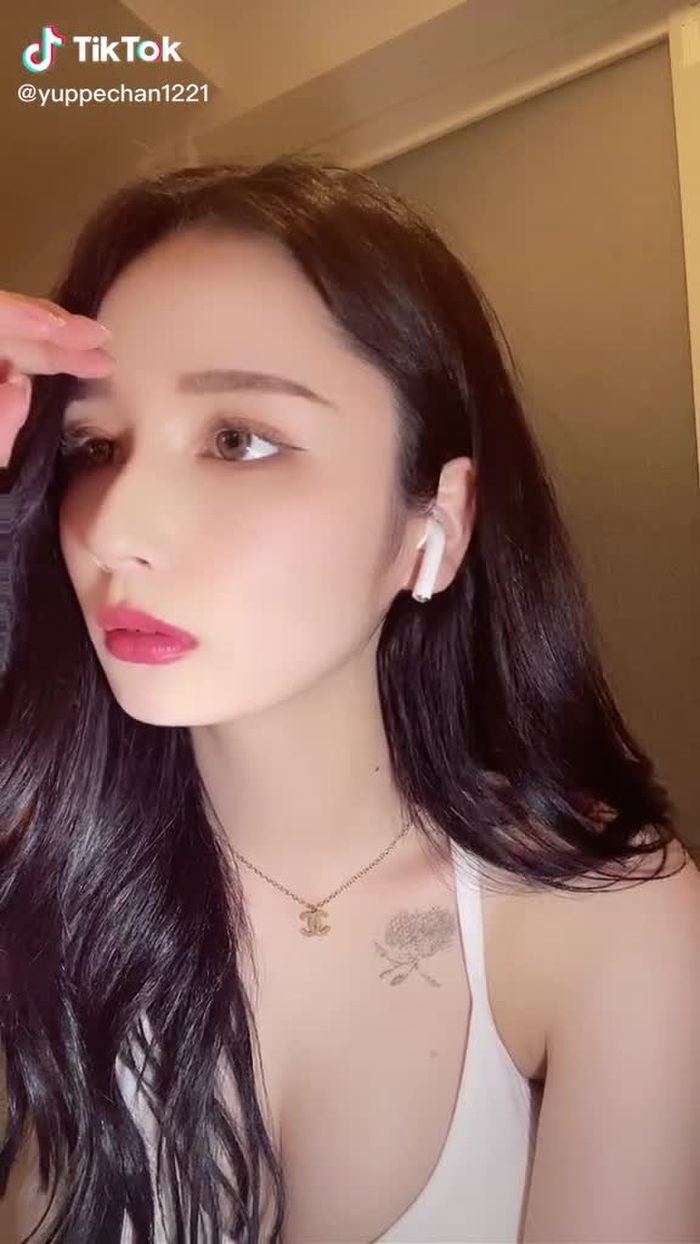 このポーズ何かわかった人はかなり自家発電過ぎる#おすすめのりたい #運営さんお願い大好き #ゆいぱん #makemefamous #recommendedmovies #hipsdance