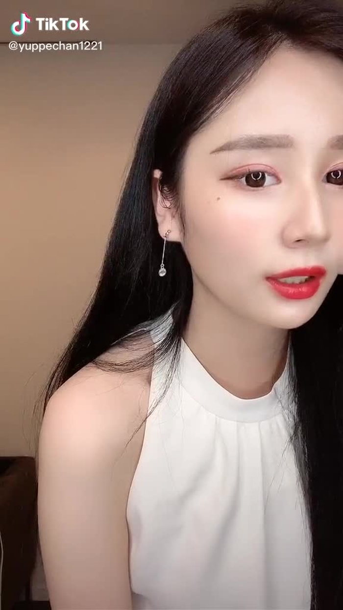 熟女タイムあげません#tiktokオーディション2020 #tiktok教室 #youtube見てね #instagramも見てね #twitterも始めました #おすすめ載りたい #運営さん大好き #おすすめのせて