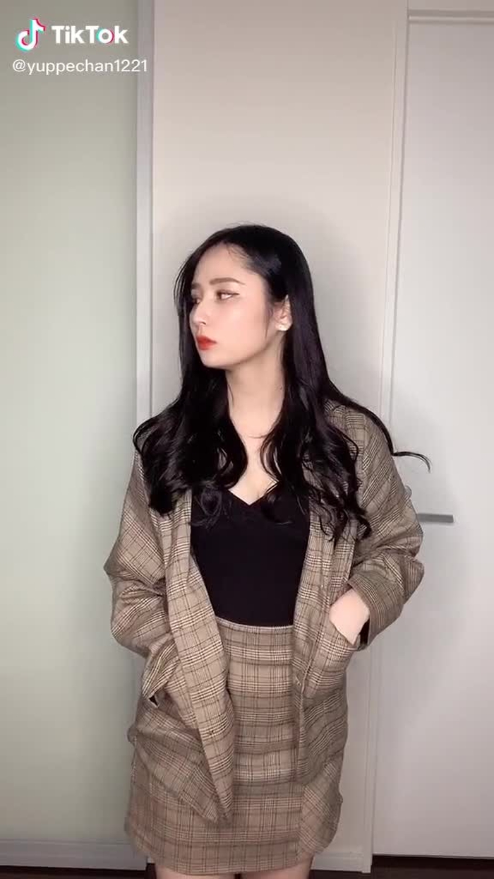 付き合って、ずっと彼氏とラブラブになる方法ってあるのかな#コメント #コメントしてね #youtubeも #instagramも見てね #twitterも始めました #応援宜しくお願いします #ばずりたい #19 #おすすめのせて #おすすめ載りたい #運営さん大好き