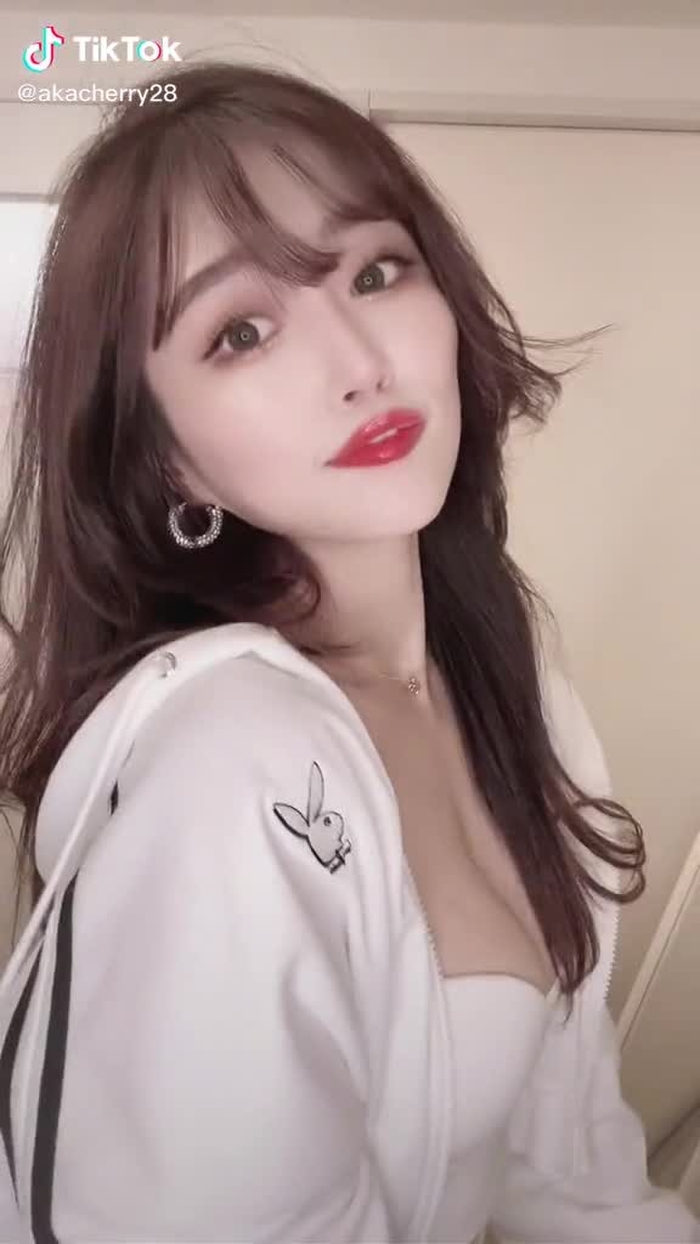 なにみせてくれんの？🍒#おすすめ#特技 #ライフハック #運営さん大好き #インスタおいで
