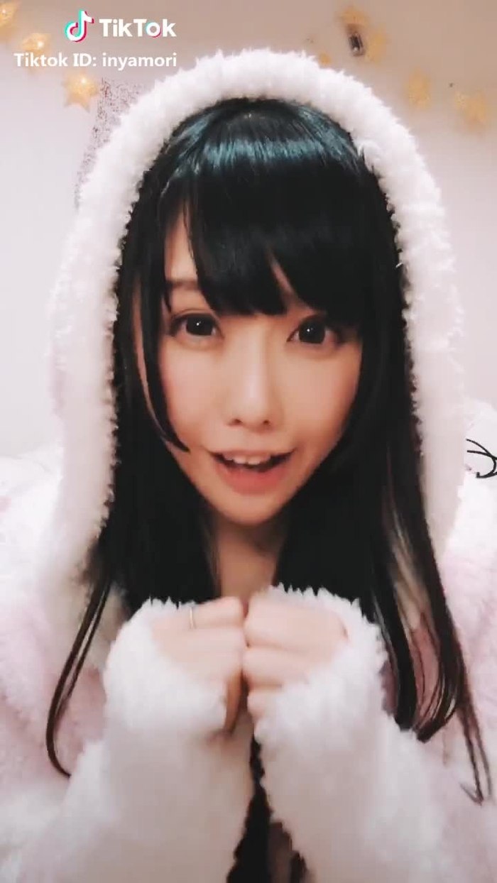#tiktokxmas #ねこ #ネコ  #cat #にゃん #にゃんにゃん #にゃんにゃんって言って #オチ #ぶりっこ #クリスマスイブ #くりぼっち #おすすめのりたい