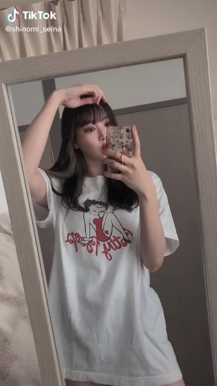 洗濯物が映っちまったϵ( 'Θ' )϶ #おうち時間 #おうちで過ごし隊