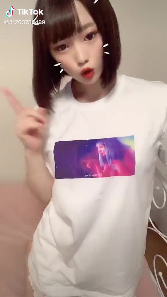 TikTok (ティックトック) で 【トップライバー】紫月愛結💝あゆ (@ayu1207dokidoki) の動画を見る 3