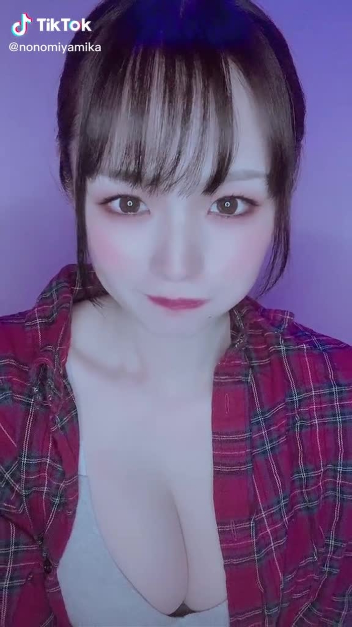 ひさびさに投稿💜🖤#おすすめのりたい