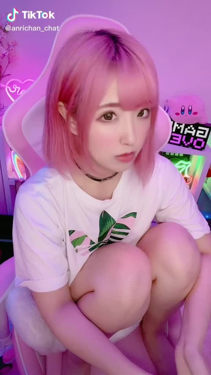 これはしてるかしてないかどっちの顔だと思う？😏💭#ピンク髪 #ゲーマー女子 #tiktokjapan #おいお前浮気しただろ #おすすめにのりたい