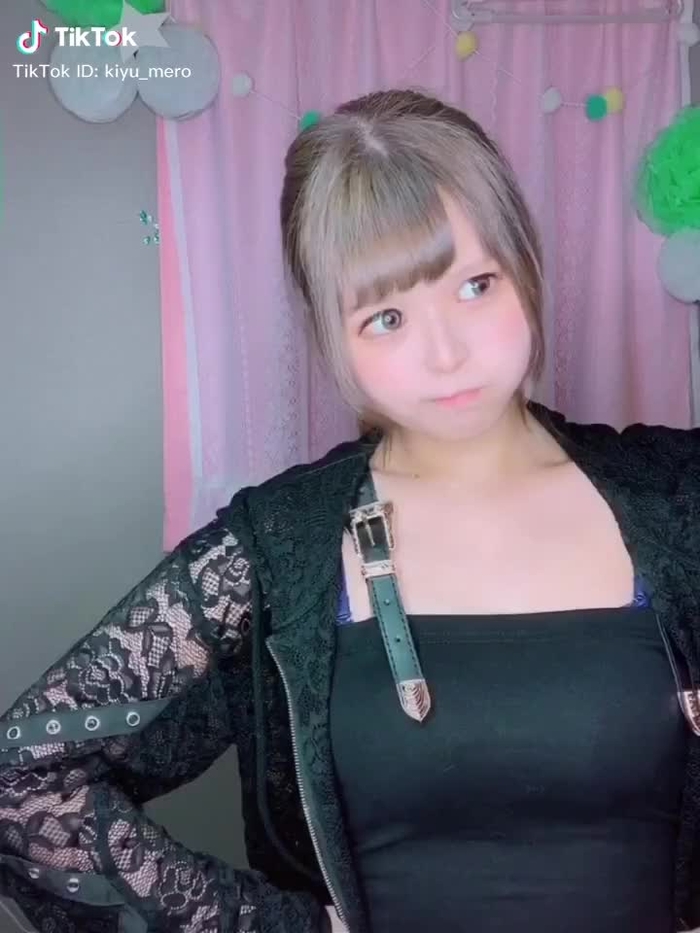 #ファッションの秋 #だんだん近くなる #お兄ちゃん #へんたい