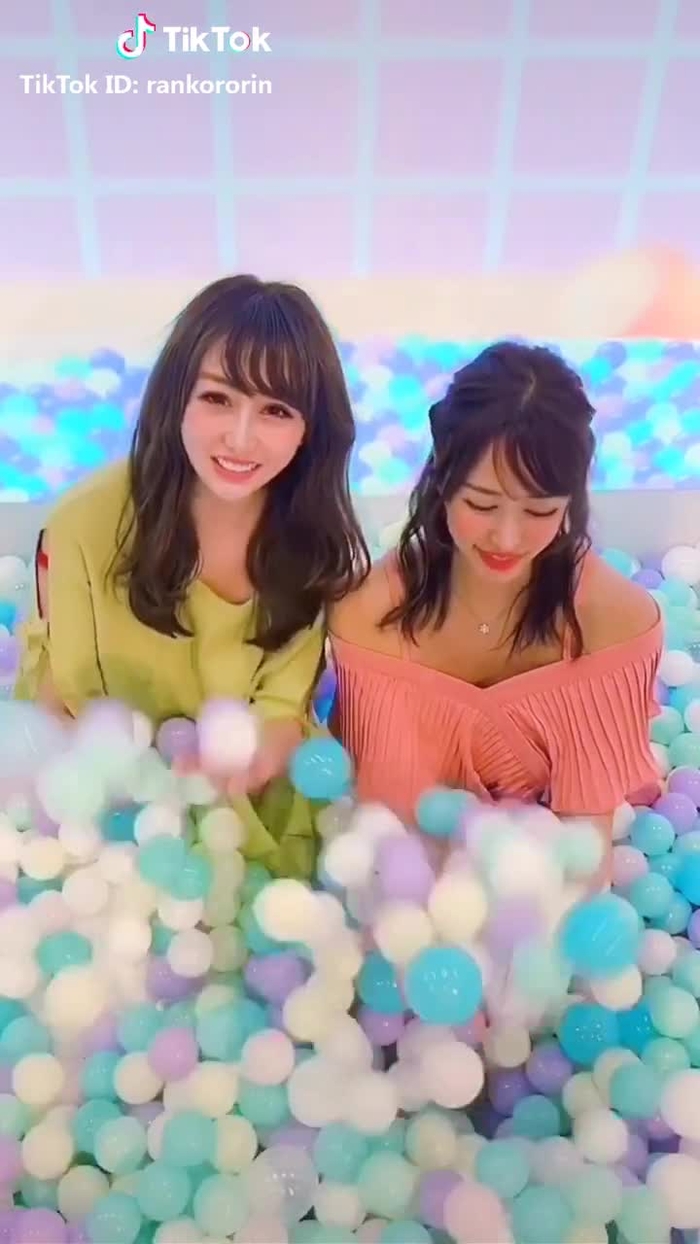 レンボースイーツランド5/16までです🍨🍧💝やられた🤣#令和最初のtiktok#日常vlog#日常をtikる #まじ令和 #tiktokで旅をしよう#令和最初のネタ #理想の彼女