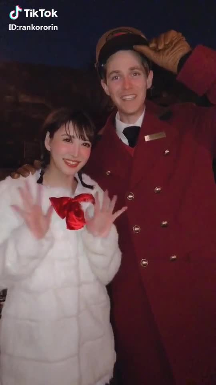 You're my boyfriend❤️って言ったら、え？僕達はまだ会ったばかりだよ😳ってあっさり振られた🤣夢の国は？🤣#usj#ハリーポッター