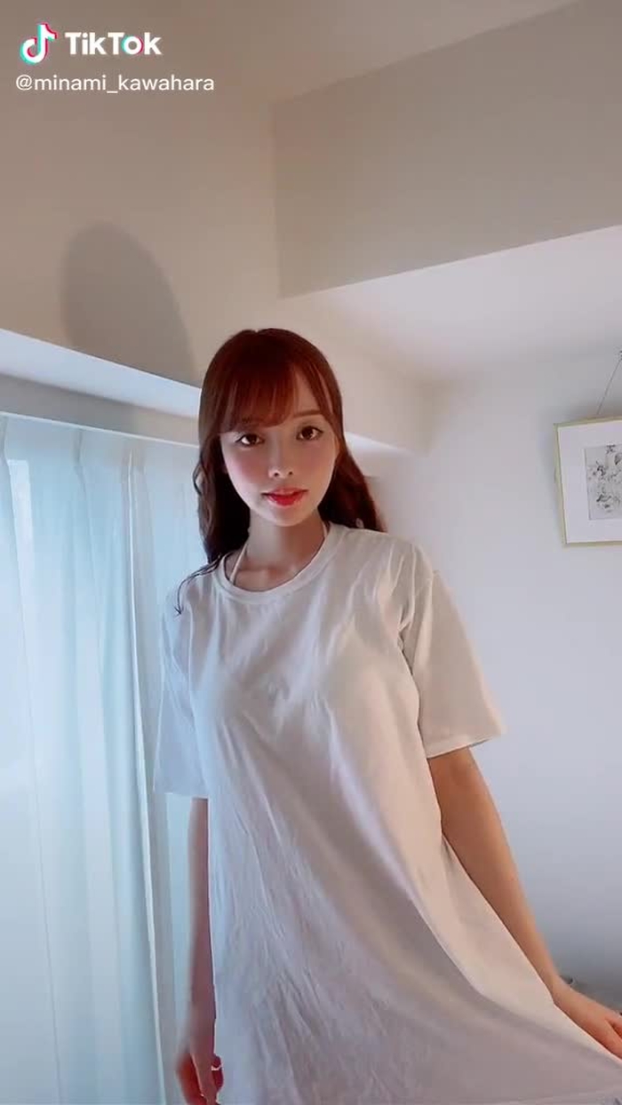 #tシャツチャレンジ #Tシャツ#白tシャツ #tシャツぐいっとチャレンジ #オススメ乗ってたら教えて #グラビア