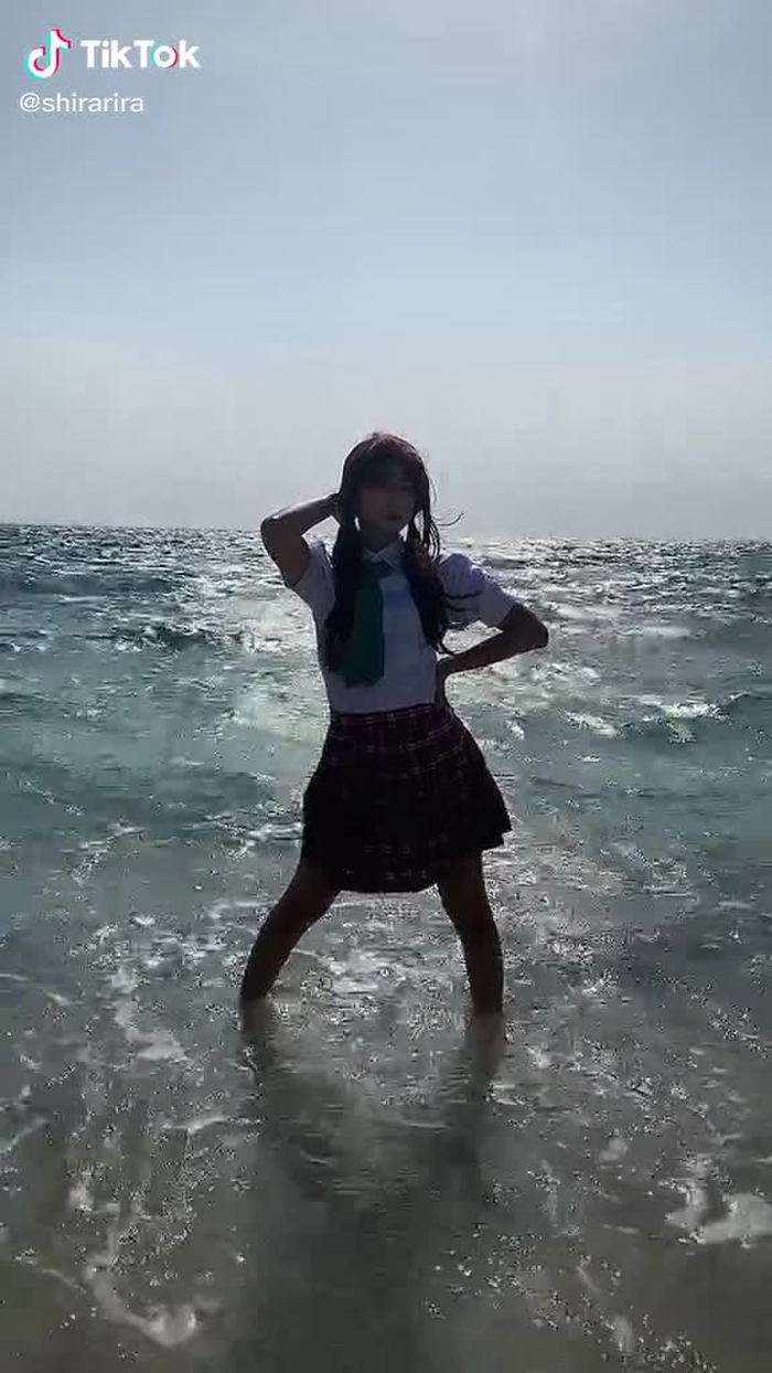 まりといえば#最後の波でカメラマンさんがどうなったかは