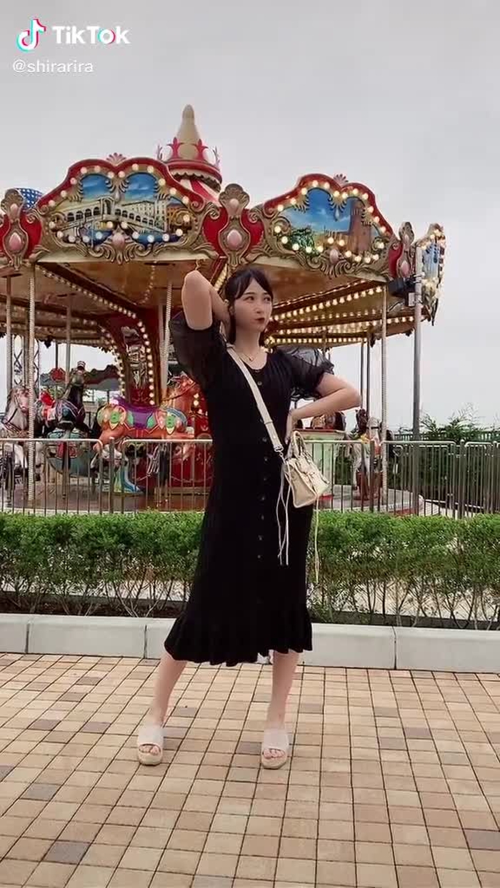真夏のマジック#腰ふりダンスのお姉さん
