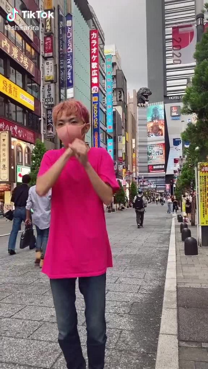 私のTikTokと私の腰フリダンスの場所を乗っ取られました@kontonsan_akaheroicf