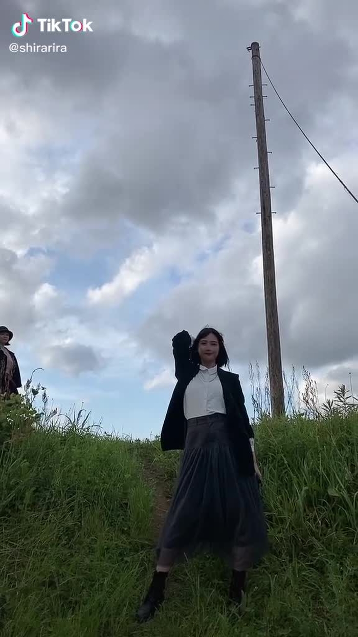 謎すぎ#どこでしょう#誰#おすすめに載りたい#おすすめのりたい#知らない人#知らない人チャレンジ@aimicat424