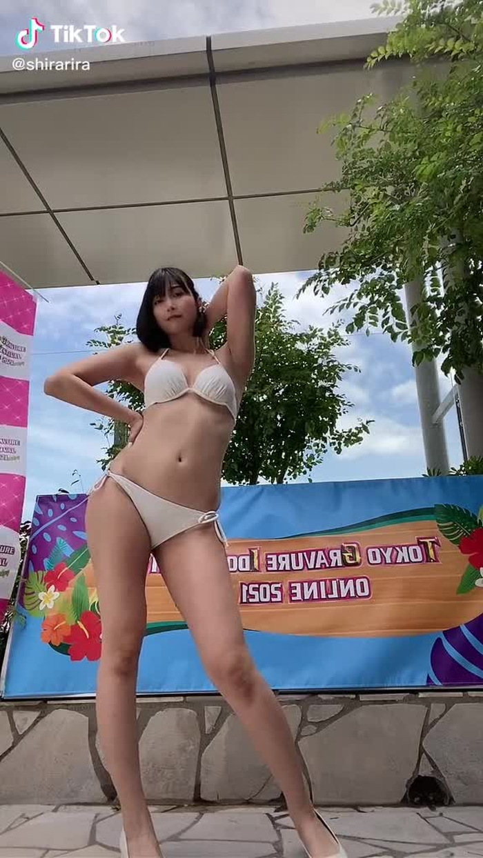 今日はTGIFで週プレさんの企画に参加してるのでTwitterの固定ツイートにイイネお願いします😳👙💕#リツイートもしてくれると嬉しいよ#おすすめ載りたい